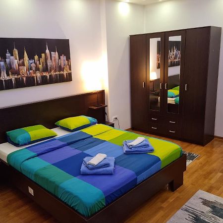 De Luxe Republic Square Apartment Of 100Sqm Beograd Bagian luar foto